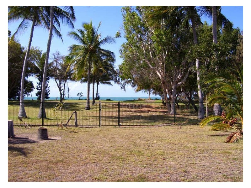 34 Horseshoe Bay Road, Bowen QLD 4805