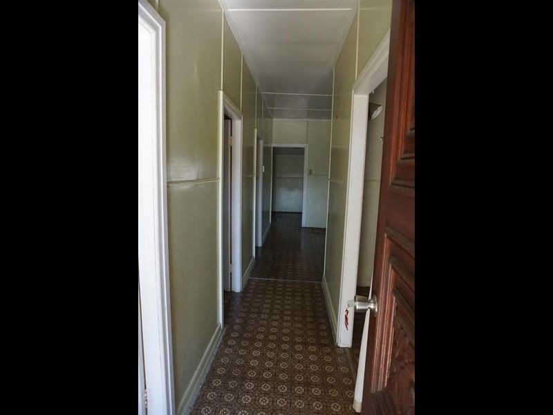 37 Livingstone Street, Bowen QLD 4805