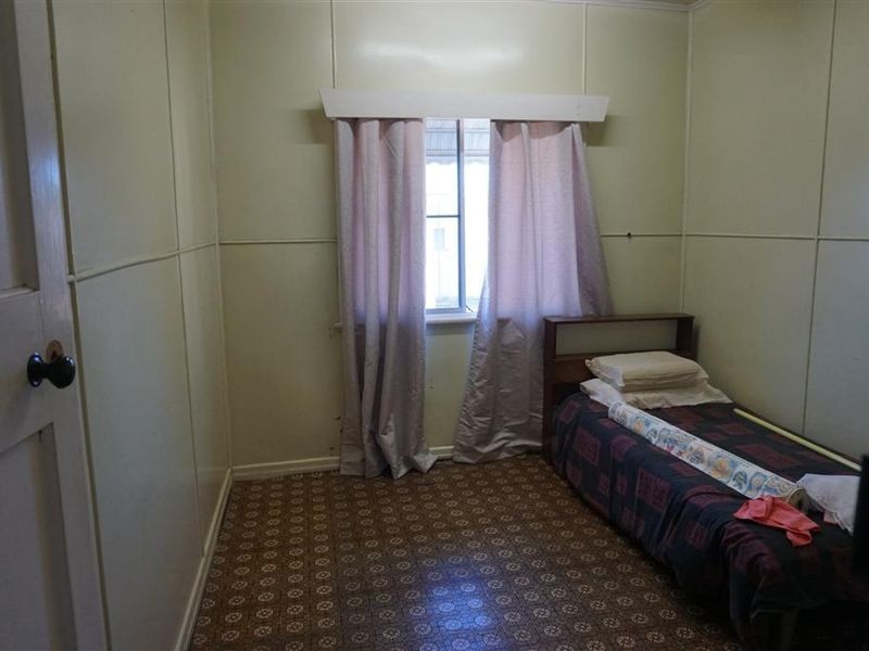 37 Livingstone Street, Bowen QLD 4805