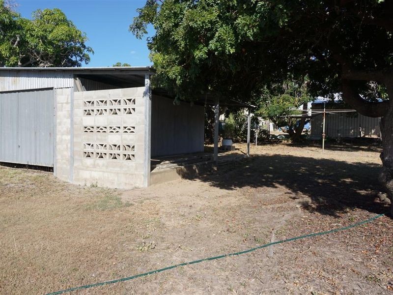 37 Livingstone Street, Bowen QLD 4805