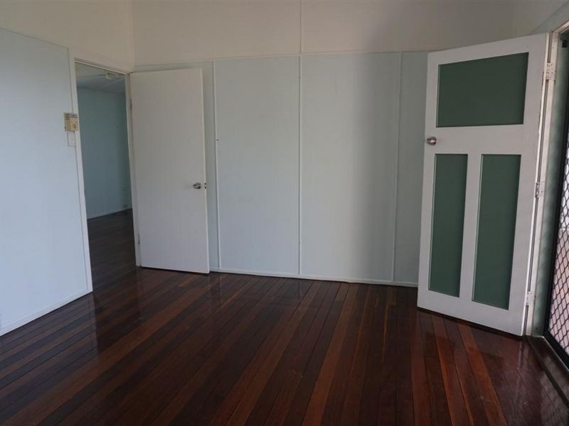 35 The Esplanade, Bowen QLD 4805