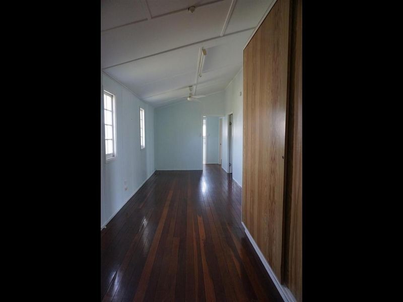 35 The Esplanade, Bowen QLD 4805