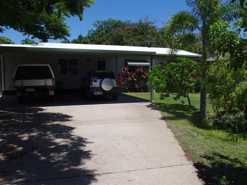 32 Murroona Street, Bowen QLD 4805