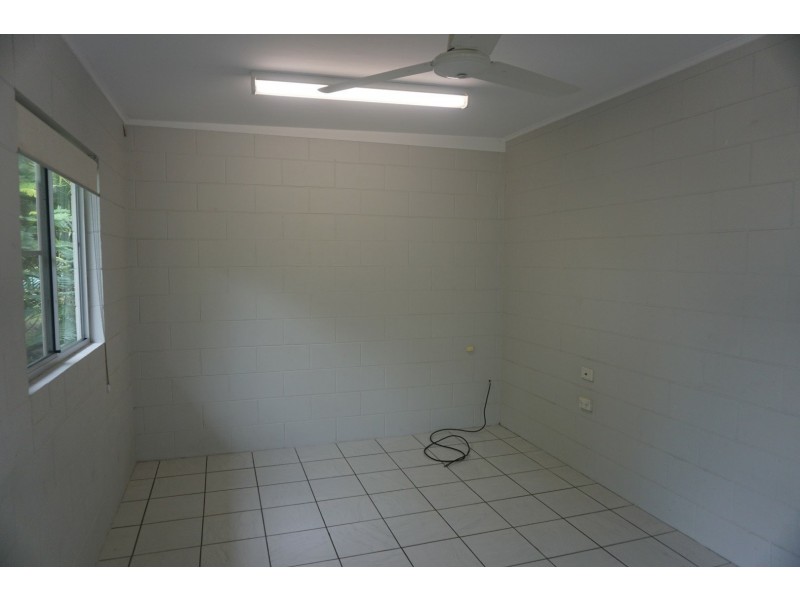 House 2 19 Bruce Highway, Bowen QLD 4805