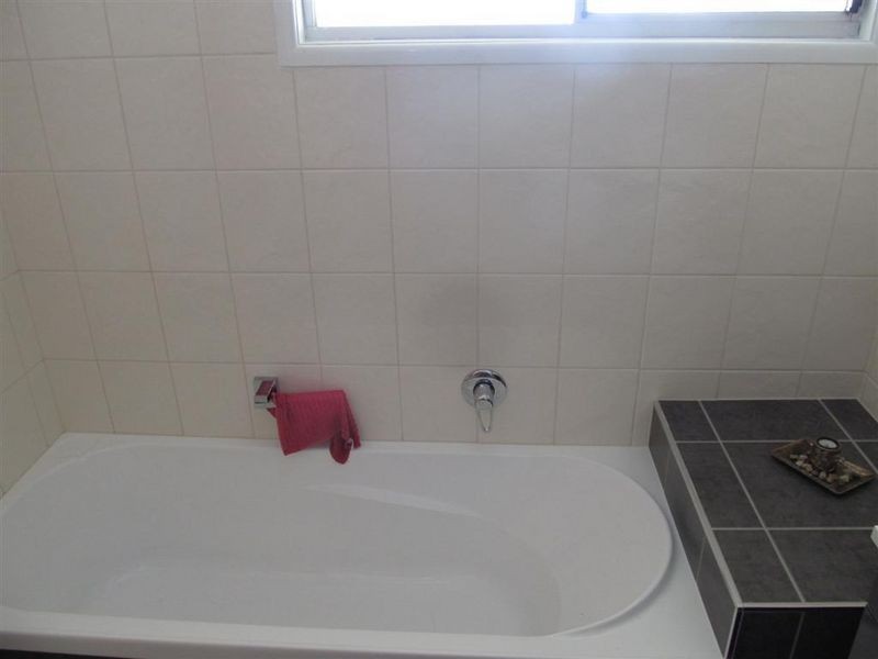 20 West Street, Bowen QLD 4805