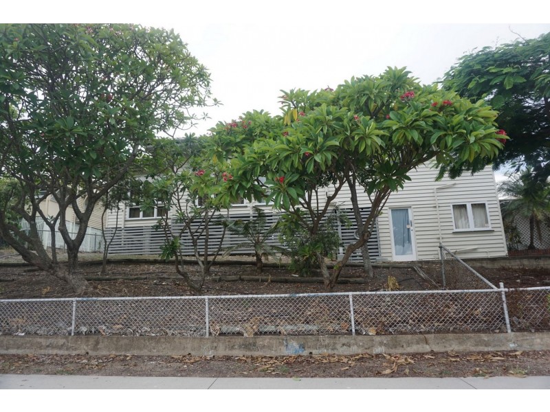 2 Herbert Street, Bowen QLD 4805