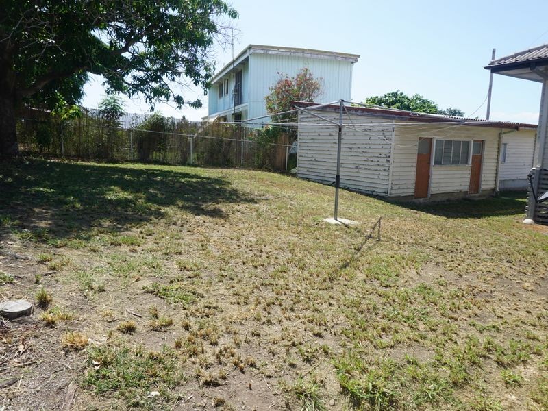 2 Herbert Street, Bowen QLD 4805