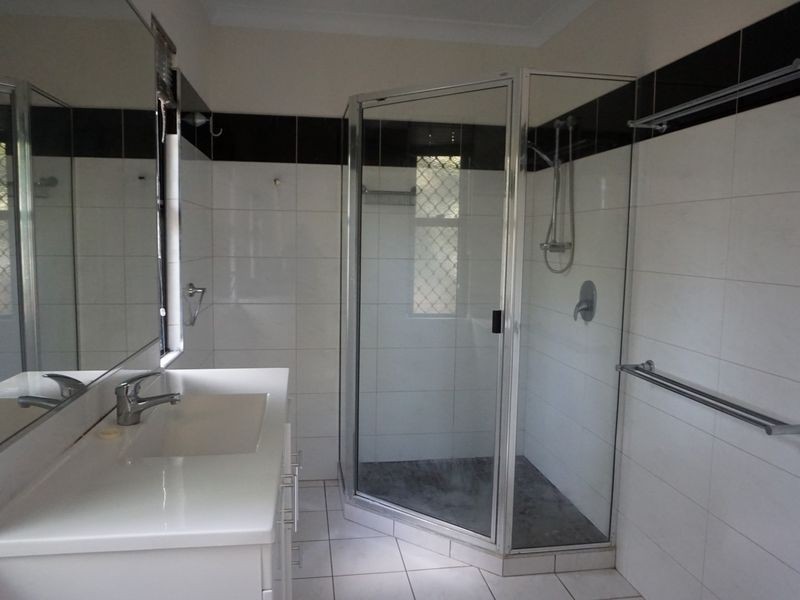 14 Lemon Grove, Bowen QLD 4805