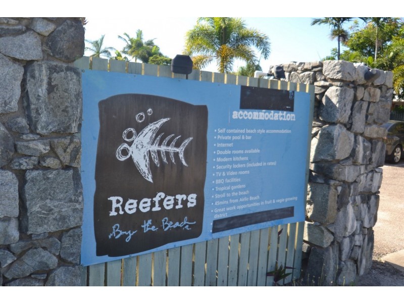 Unit 4/93 Horseshoe Bay Road, Bowen QLD 4805