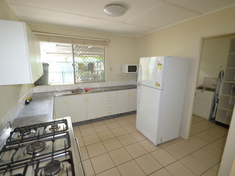 Unit 4/93 Horseshoe Bay Road, Bowen QLD 4805