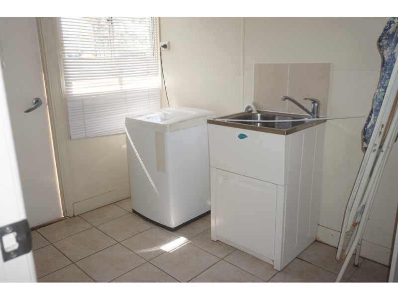 8/93 Horseshoe Bay Road, Bowen QLD 4805