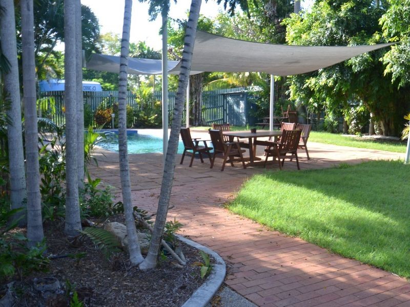 Unit 9/93 Horseshoe Bay Road, Bowen QLD 4805