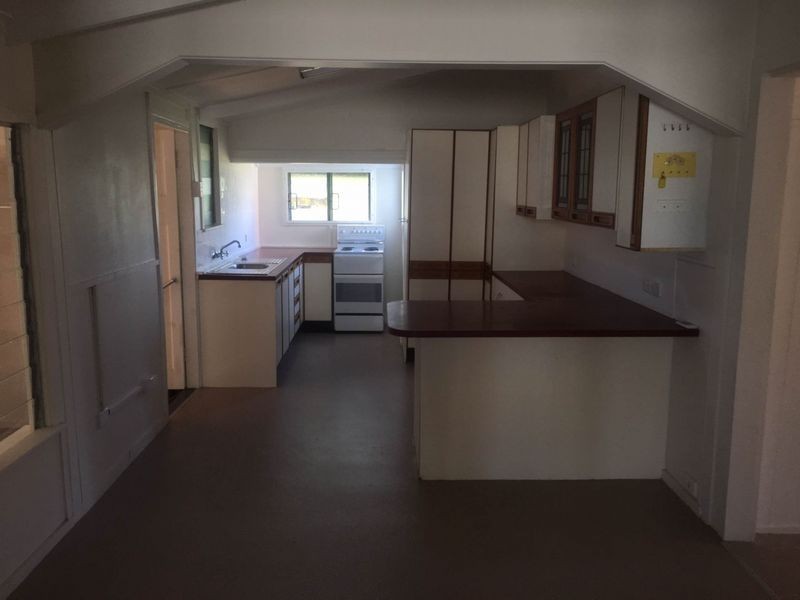 55 Whyte Avenue, Bowen QLD 4805