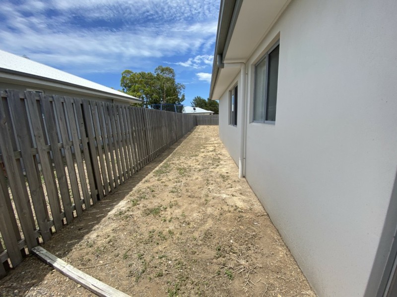 24 Duke Street, Bowen QLD 4805