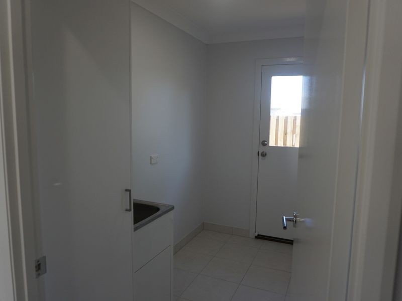 17 Hamilton Street, Bowen QLD 4805