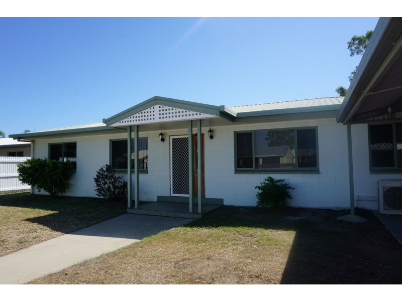 6 Oak Crescent, Bowen QLD 4805