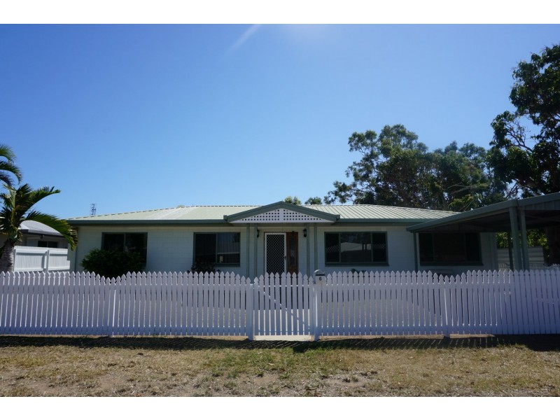6 Oak Crescent, Bowen QLD 4805