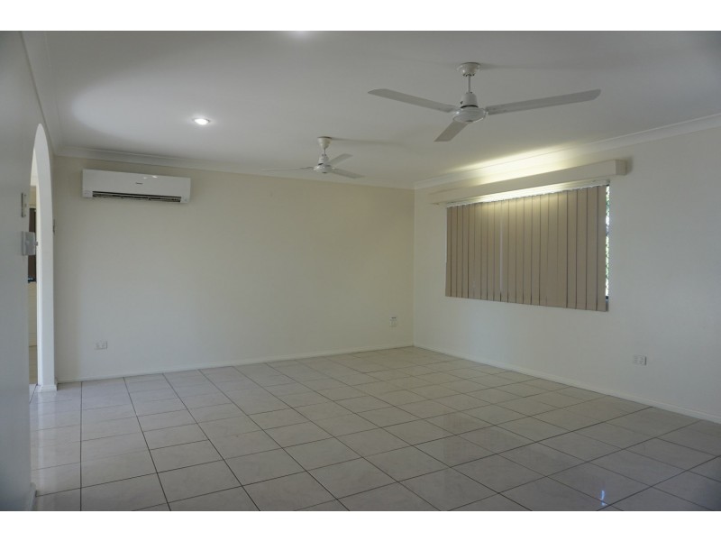 6 Oak Crescent, Bowen QLD 4805