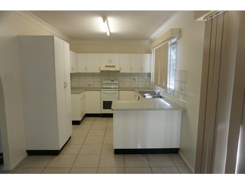 6 Oak Crescent, Bowen QLD 4805
