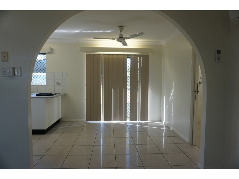 6 Oak Crescent, Bowen QLD 4805