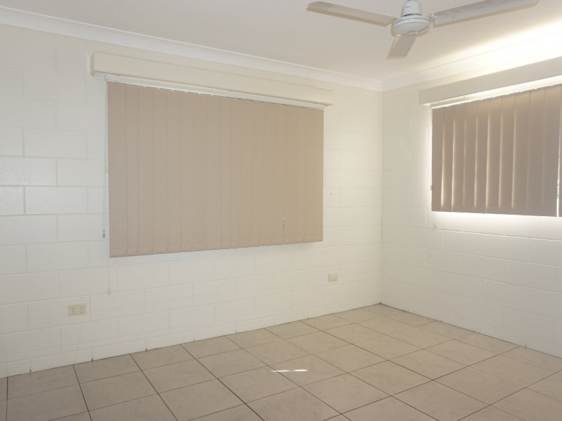 6 Oak Crescent, Bowen QLD 4805