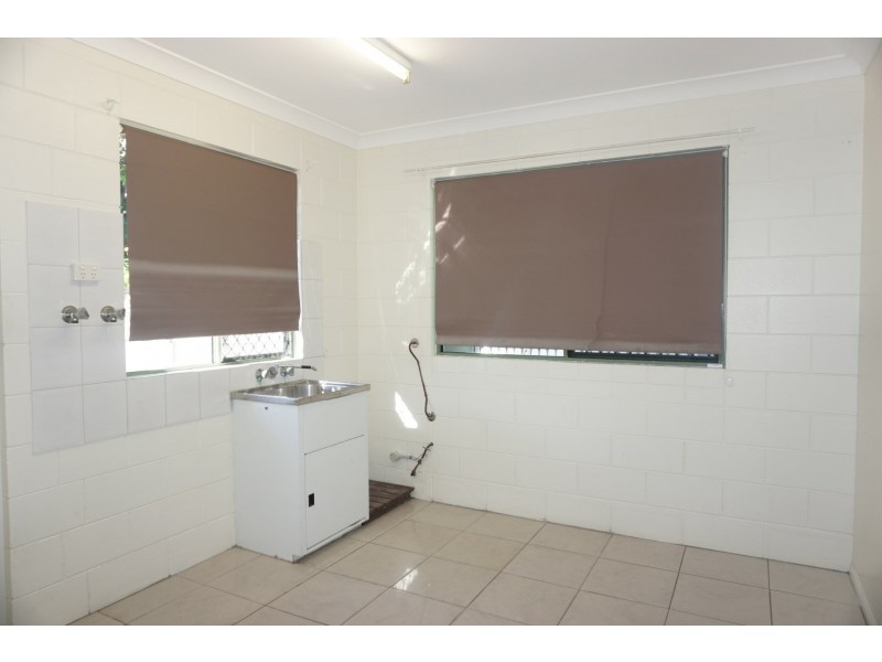 6 Oak Crescent, Bowen QLD 4805