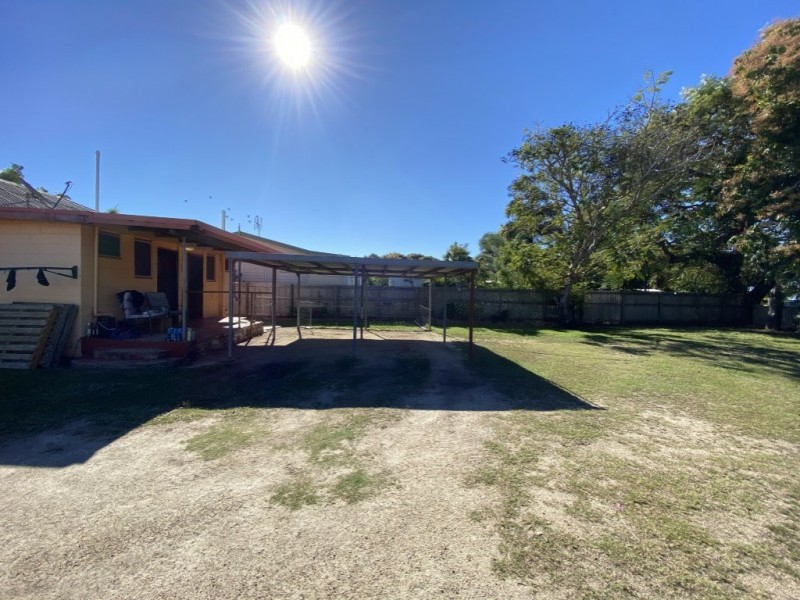 2/30 Murroona Street, Bowen QLD 4805