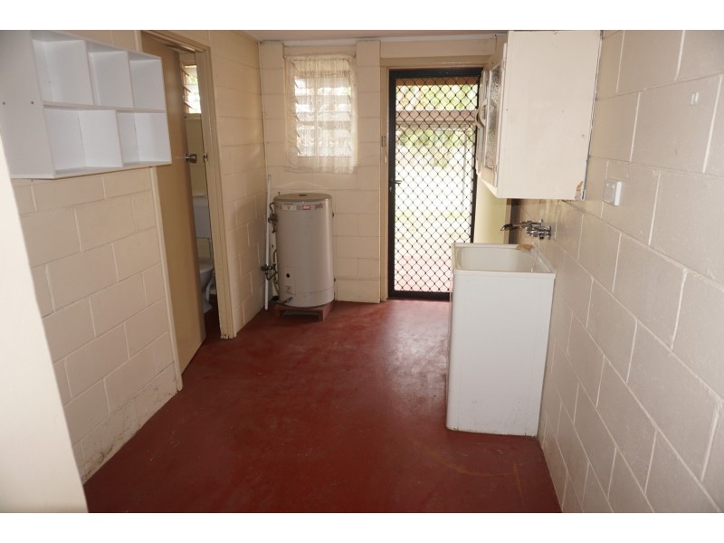 2/30 Murroona Street, Bowen QLD 4805