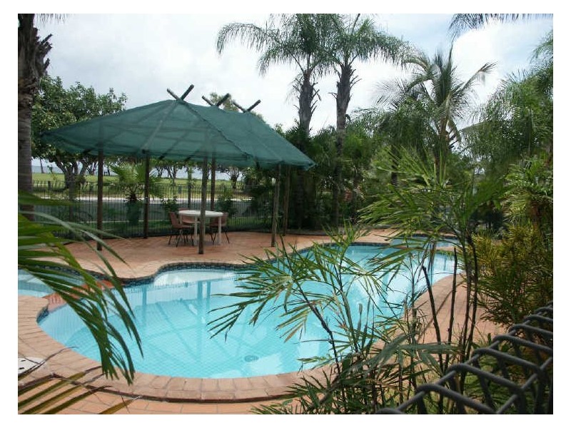 2/89 Horseshoe Bay Road, Bowen QLD 4805