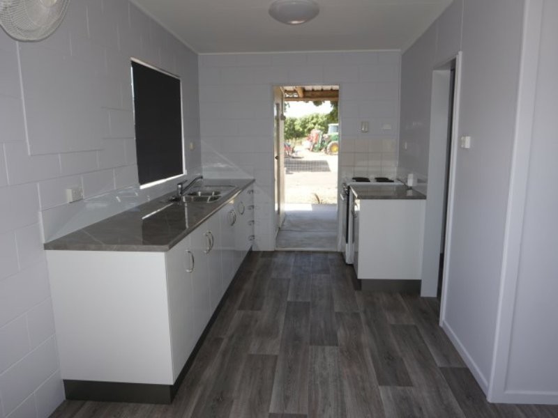 19161 Bruce Highway, House 3, Bowen QLD 4805