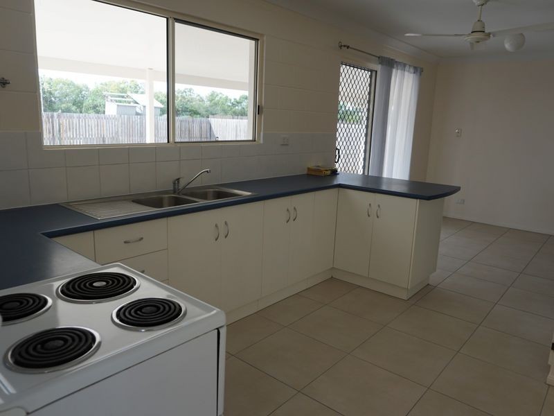 28 Crofton Street, Bowen QLD 4805