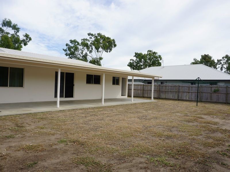 28 Crofton Street, Bowen QLD 4805