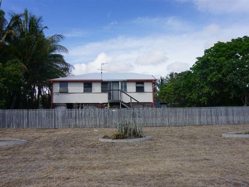 11 Leichhardt Street, Bowen QLD 4805