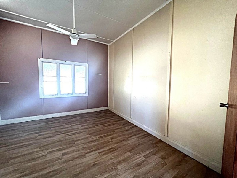 17 Gilbert Street, Bowen QLD 4805