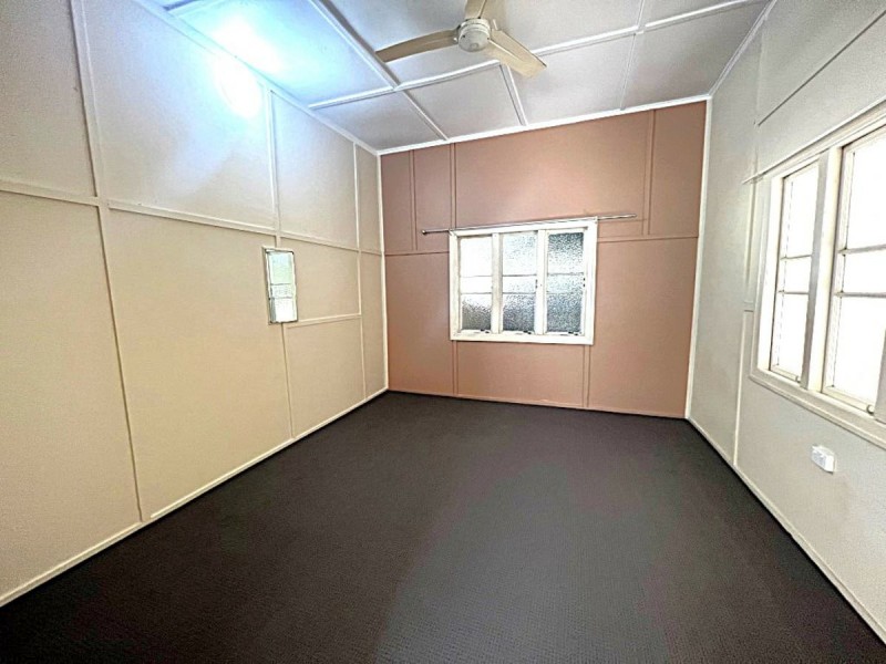 17 Gilbert Street, Bowen QLD 4805