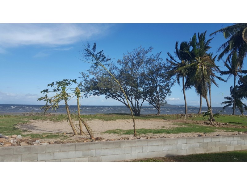 9 Thomas Street, Bowen QLD 4805