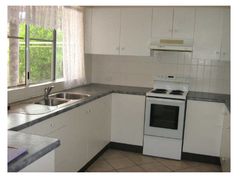 16 Horseshoe Bay Road, Bowen QLD 4805