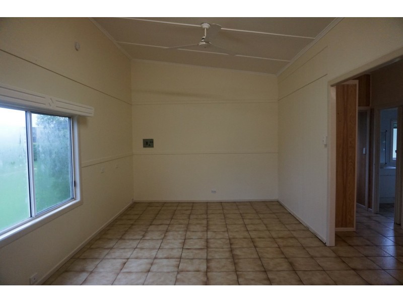 60 Tracey Street, Bowen QLD 4805
