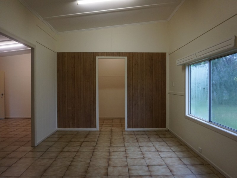 60 Tracey Street, Bowen QLD 4805
