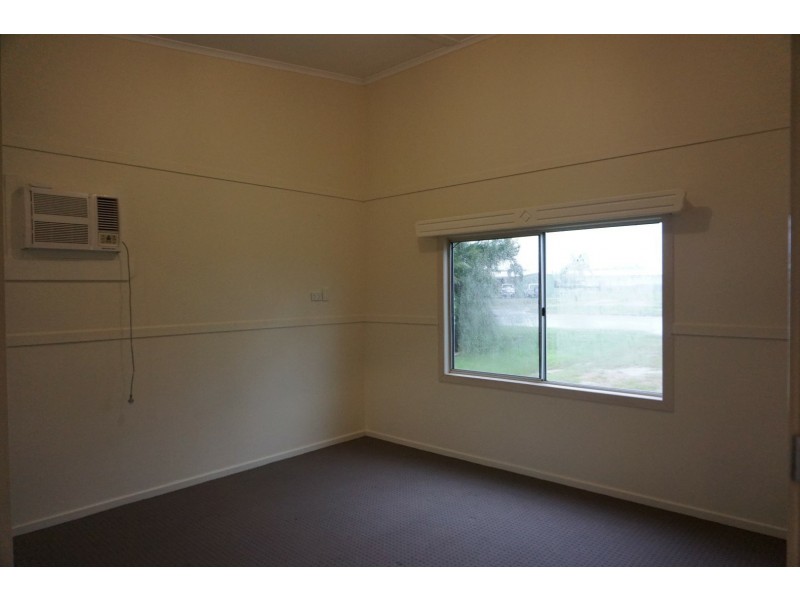 60 Tracey Street, Bowen QLD 4805