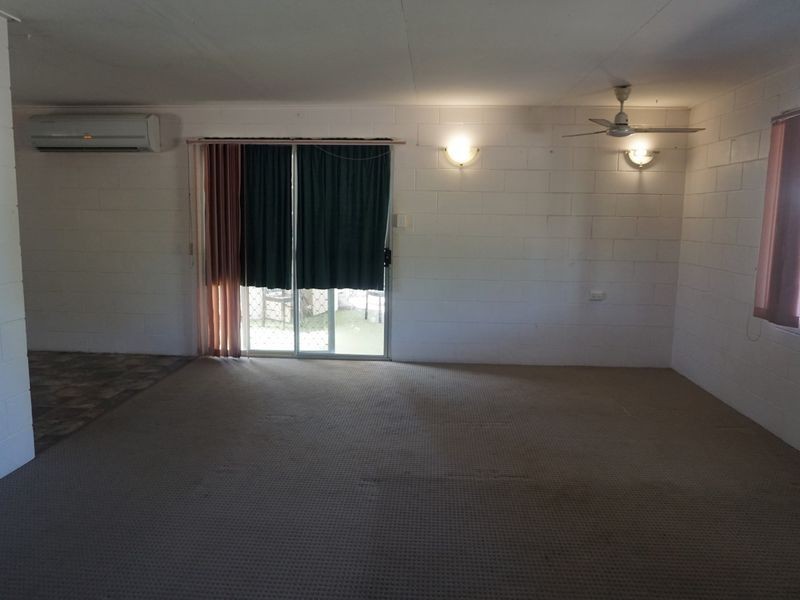 77 Tracey Street, Bowen QLD 4805