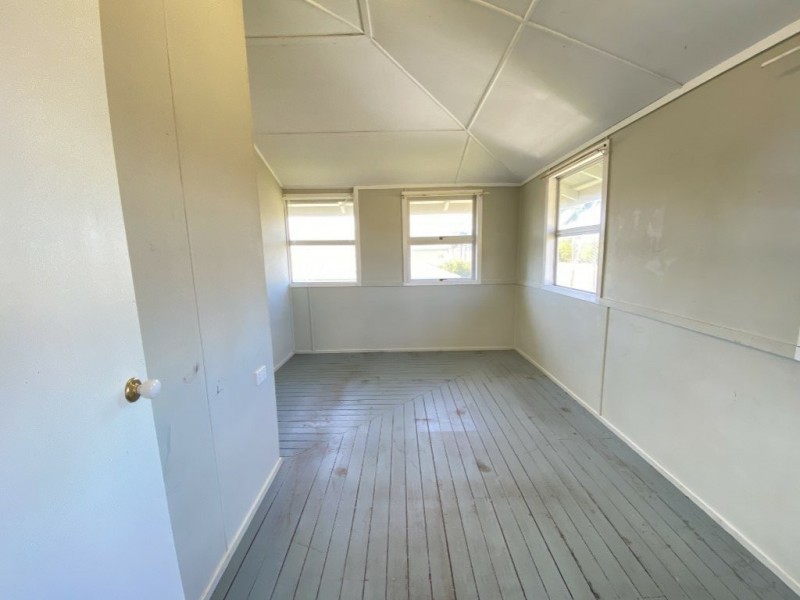 20 Kennedy Street, Bowen QLD 4805