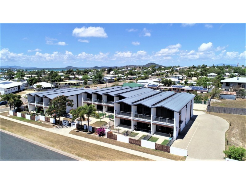 Unit 8/74a Powell Street, Bowen QLD 4805