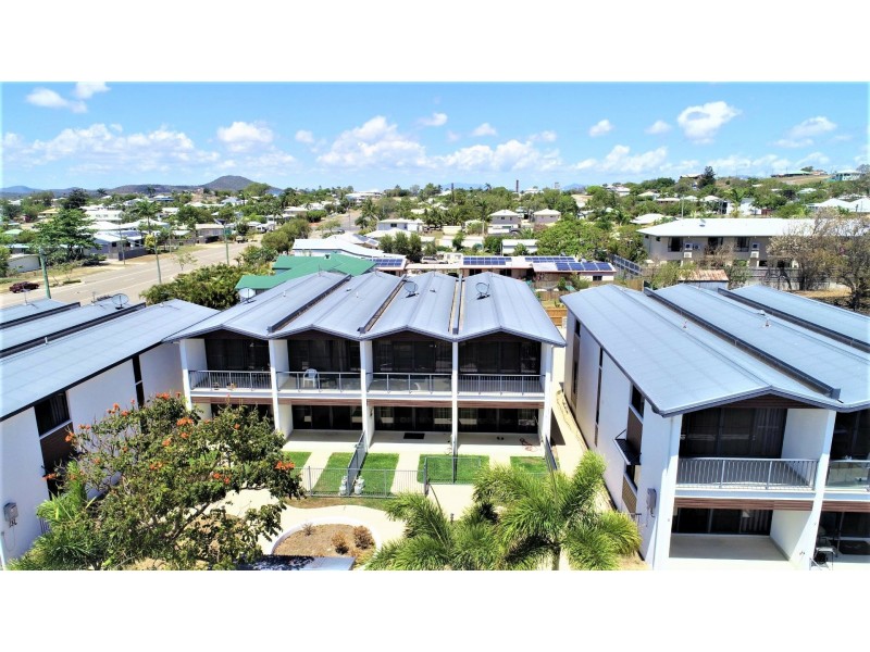 Unit 8/74a Powell Street, Bowen QLD 4805