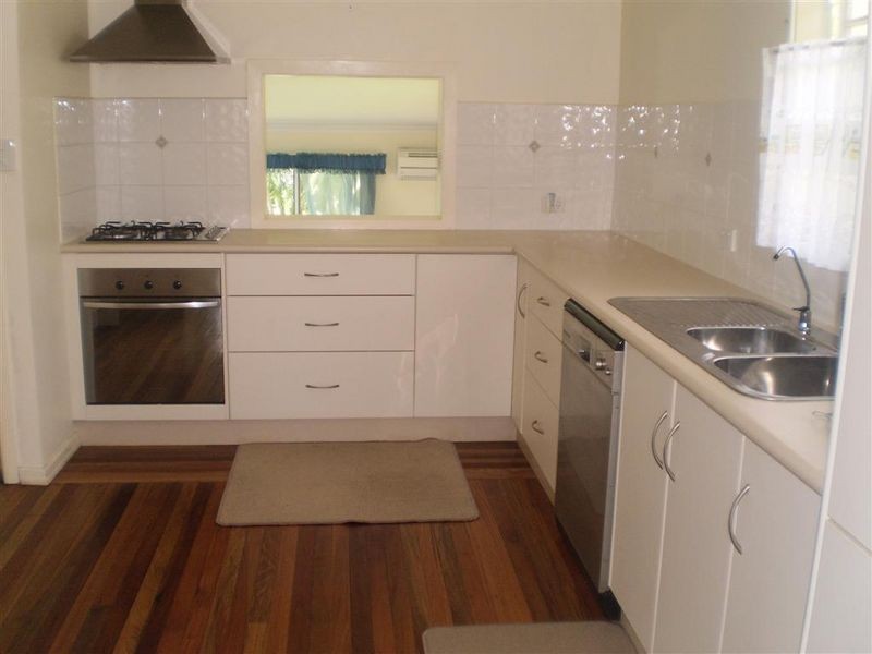 93A Powell Street, Bowen QLD 4805