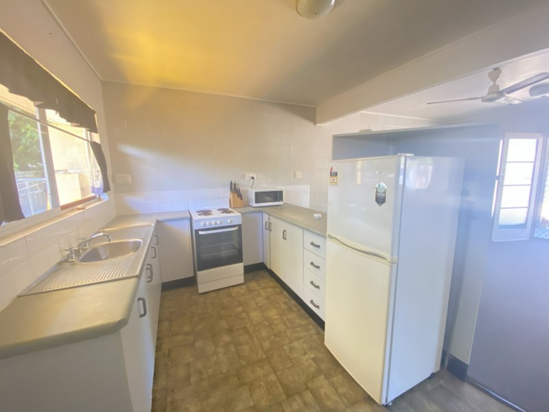 Unit 2/57 Poole Street, Bowen QLD 4805
