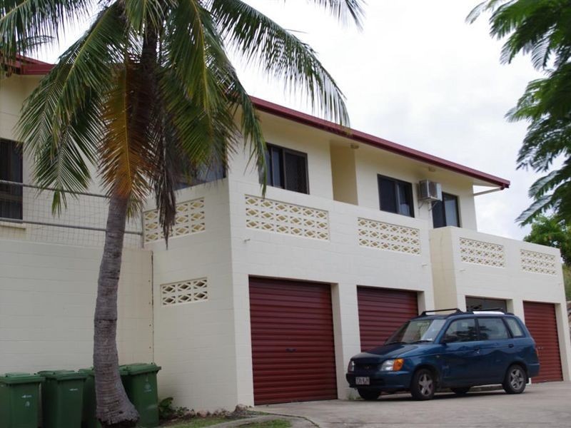 3/8 Poinciana Drive, Bowen QLD 4805