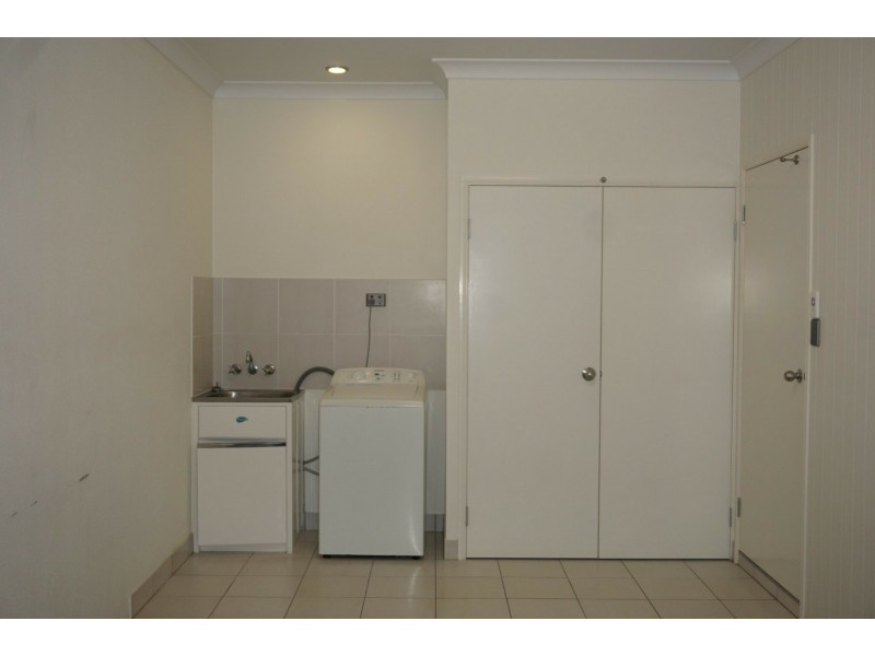 8/11 Kennedy Street, Bowen QLD 4805