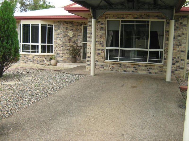 9 Oak Crescent, Bowen QLD 4805