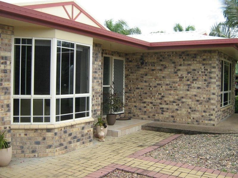 9 Oak Crescent, Bowen QLD 4805